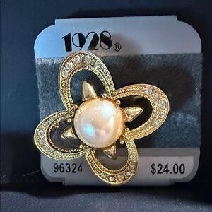 1928 brand vintage brooch